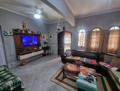 Casa para Venda, em Praia Grande, bairro Real, 2 dormitórios, 2 banheiros, 4 vagas