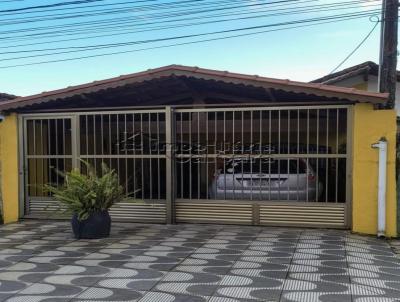 Casa para Venda, em Praia Grande, bairro Maracanã, 2 dormitórios, 2 banheiros, 1 suíte, 2 vagas